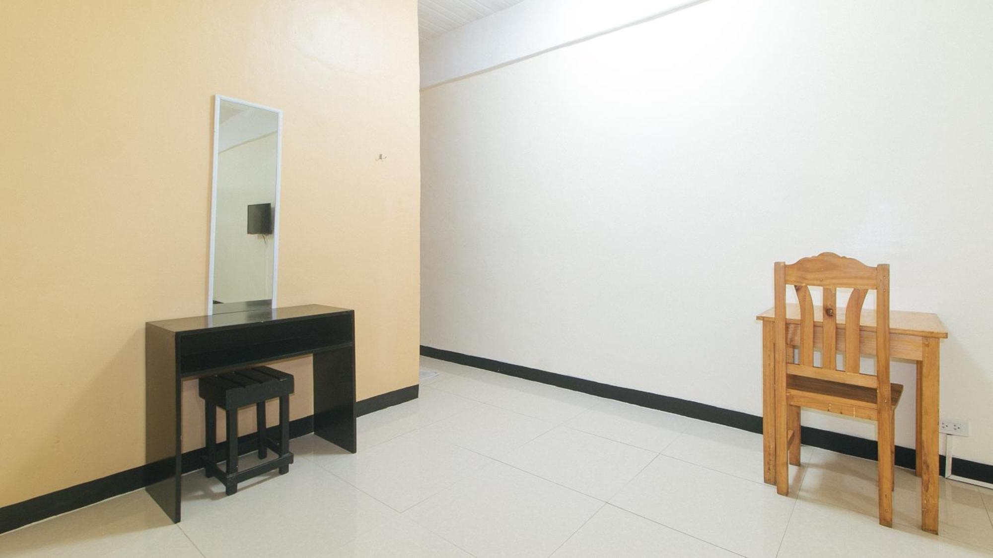 Reddoorz Near Sm City Muntinlupa San Pedro  ภายนอก รูปภาพ