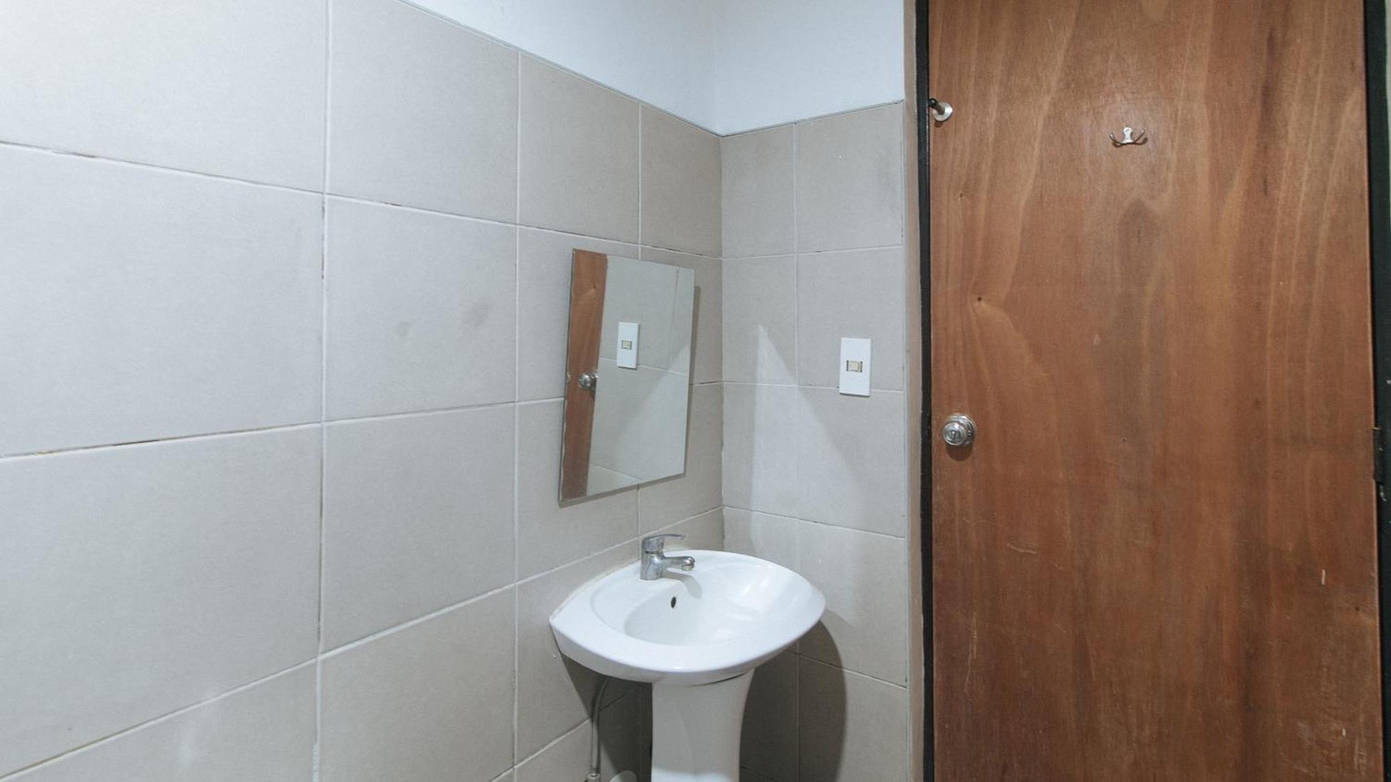 Reddoorz Near Sm City Muntinlupa San Pedro  ภายนอก รูปภาพ