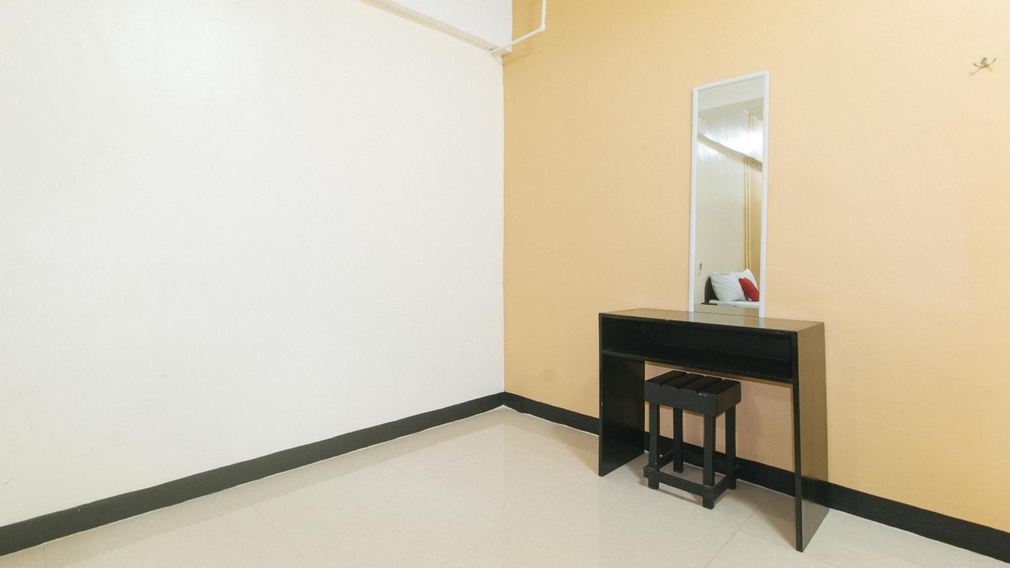 Reddoorz Near Sm City Muntinlupa San Pedro  ภายนอก รูปภาพ